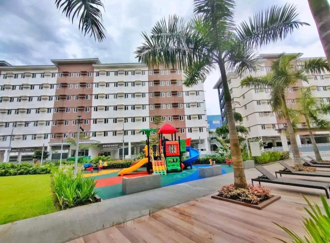 Staycation Ni Inday Trece Martires Kültér fotó
